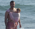 Με το μωρό στη θάλασσα