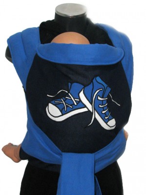 <a href="http://www.babywearing.gr/product/aplique-sneakers/"target="_blank">σπορτέξ</a>  25€